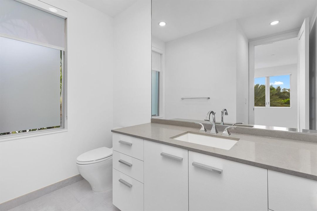 Guest Bath 3