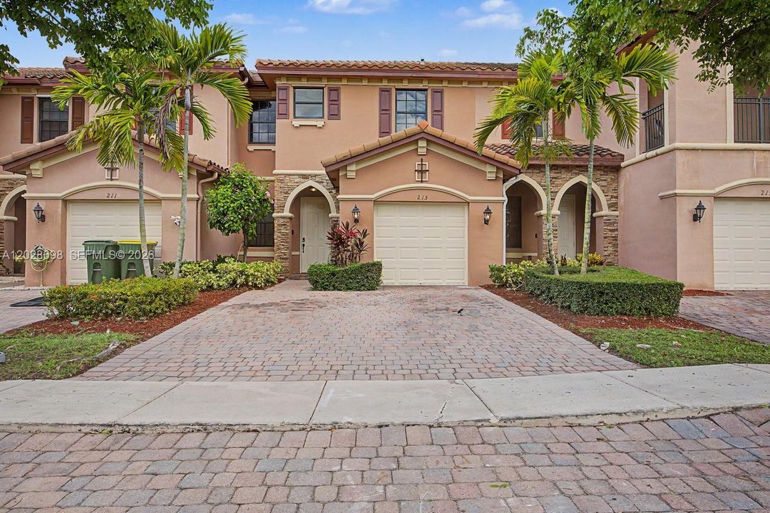 Active With Contract: $349,999 (3 beds, 2 baths, 1452 Square Feet)