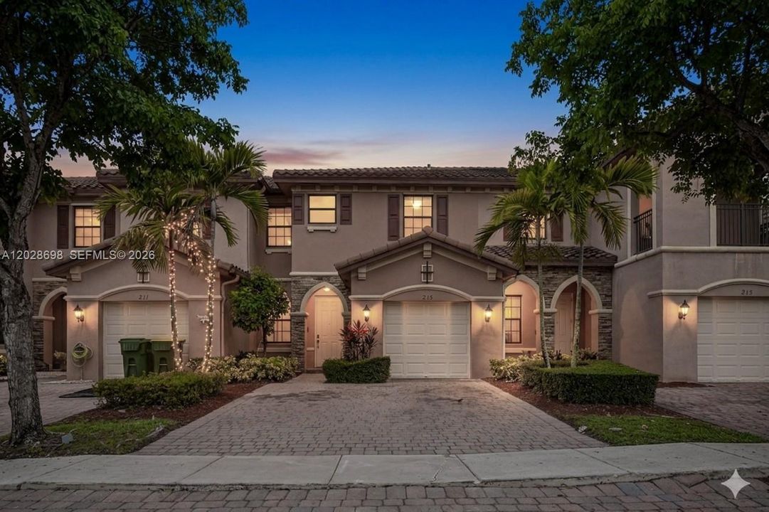 Active With Contract: $349,999 (3 beds, 2 baths, 1452 Square Feet)