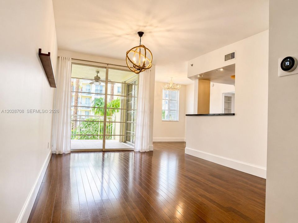 En Venta: $1,199,000 (2 camas, 2 baños, 1155 Pies cuadrados)
