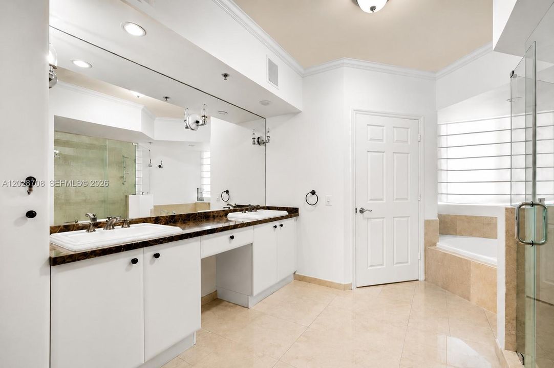 En Venta: $1,199,000 (2 camas, 2 baños, 1155 Pies cuadrados)