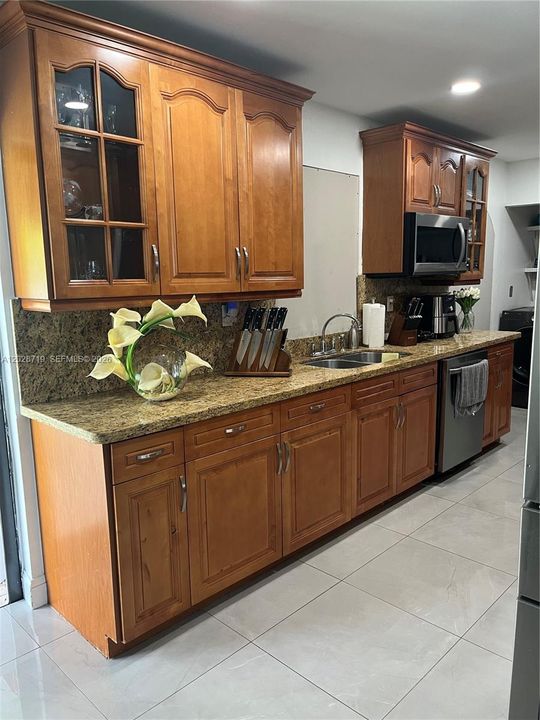 En Venta: $680,000 (3 camas, 1 baños, 1684 Pies cuadrados)