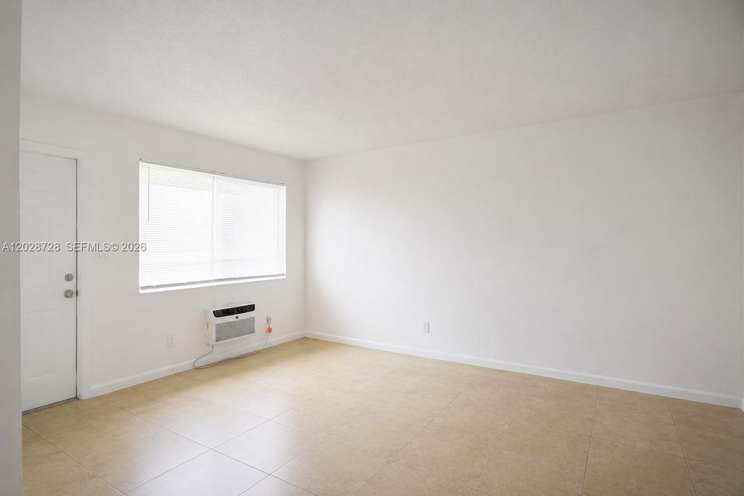 В аренду: $1,650 (1 спален, 1 ванн, 474 Квадратных фут)