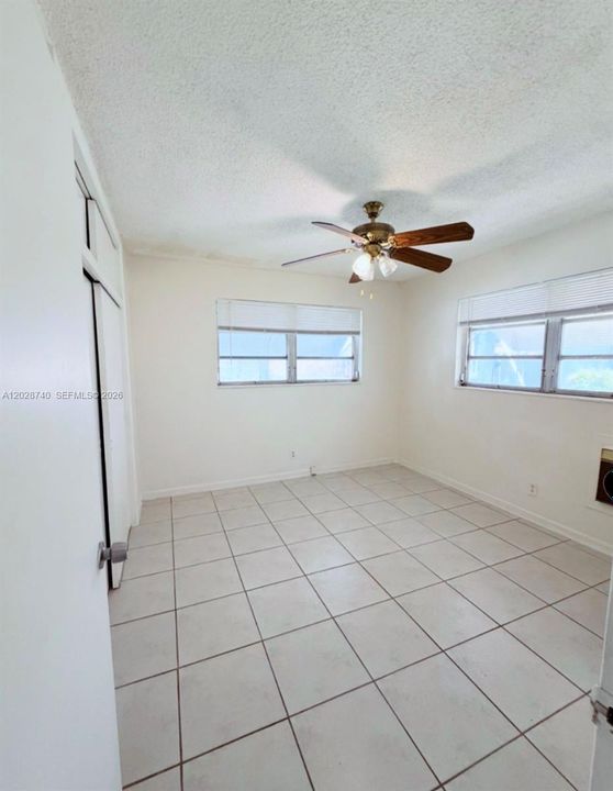 For Rent: $2,500 (2 beds, 1 baths, 1829 Square Feet)