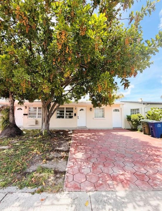 For Rent: $2,500 (2 beds, 1 baths, 1829 Square Feet)