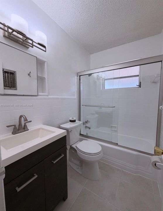 For Rent: $2,500 (2 beds, 1 baths, 1829 Square Feet)