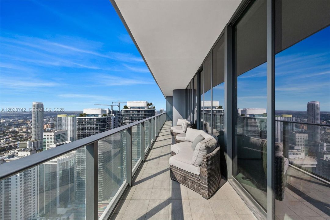 Active With Contract: $18,000 (3 beds, 4 baths, 2418 Square Feet)