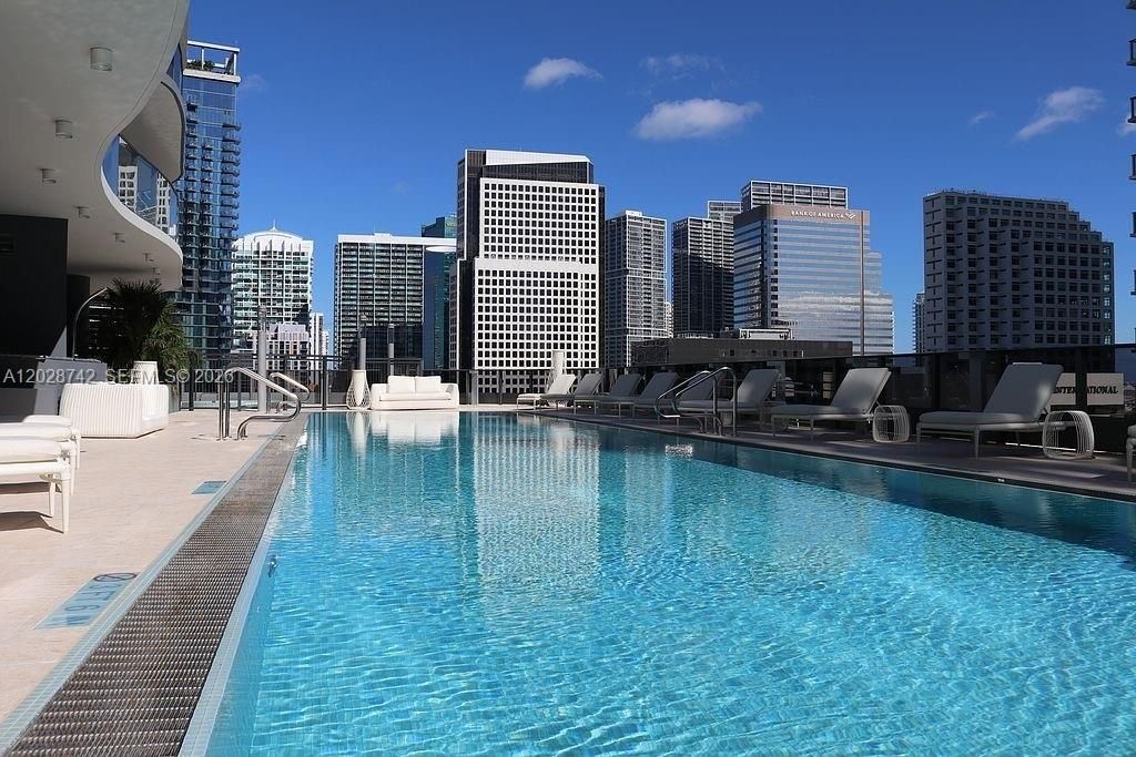 Active With Contract: $18,000 (3 beds, 4 baths, 2418 Square Feet)