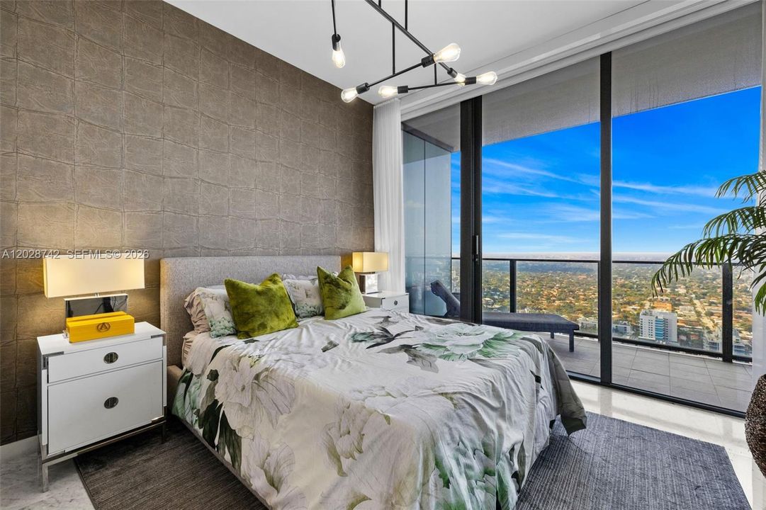 Active With Contract: $18,000 (3 beds, 4 baths, 2418 Square Feet)