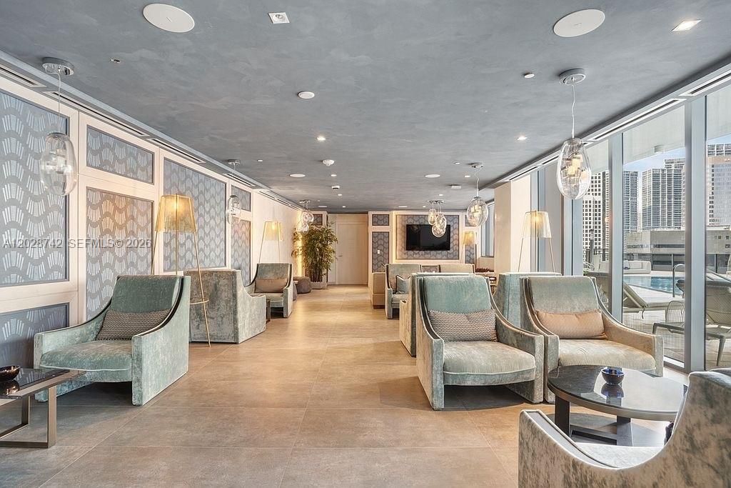 Active With Contract: $18,000 (3 beds, 4 baths, 2418 Square Feet)