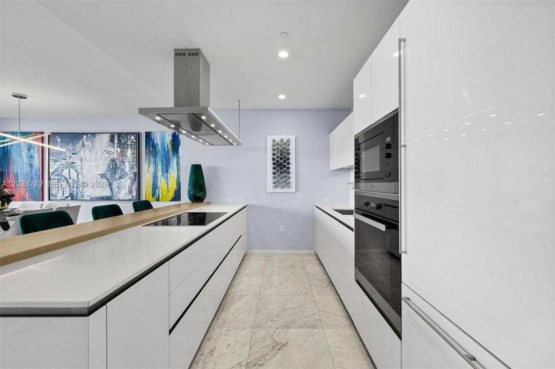 Active With Contract: $18,000 (3 beds, 4 baths, 2418 Square Feet)