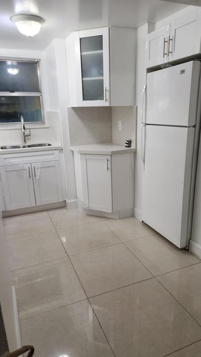 3 kitchen right