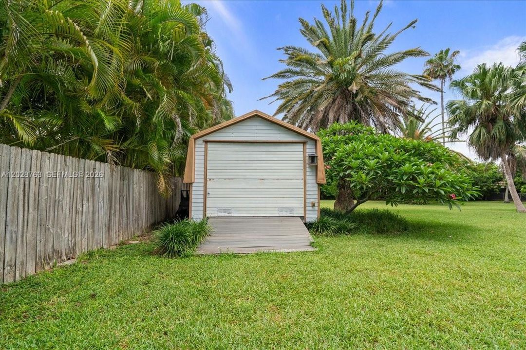 shed
