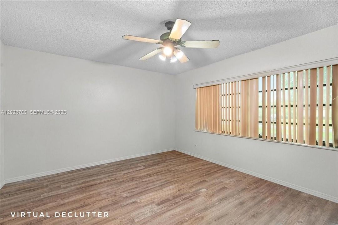 En Venta: $760,000 (3 camas, 2 baños, 2687 Pies cuadrados)