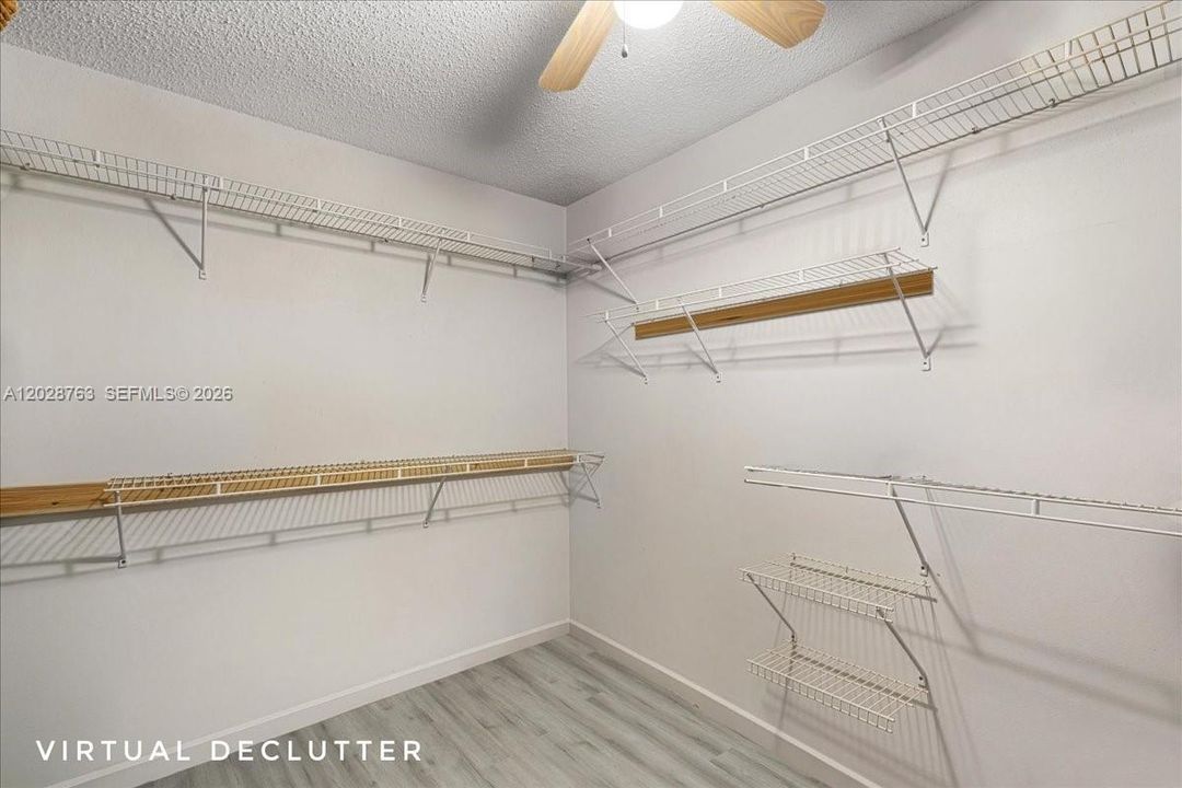 En Venta: $760,000 (3 camas, 2 baños, 2687 Pies cuadrados)