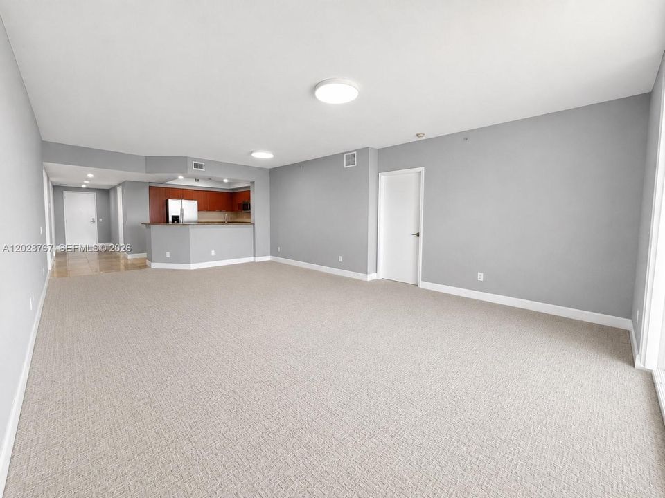 For Rent: $3,700 (3 beds, 3 baths, 1886 Square Feet)