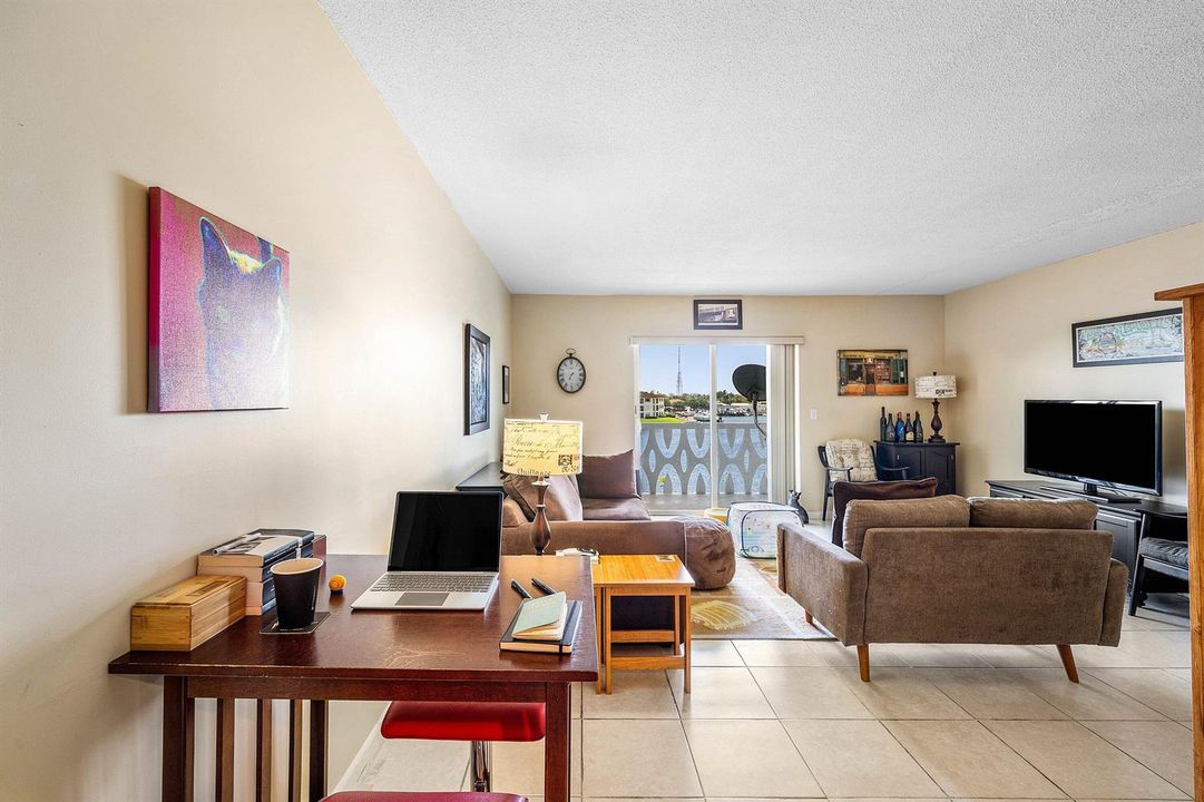 028-628SouthwindCircle-NorthPalmBeach-FL