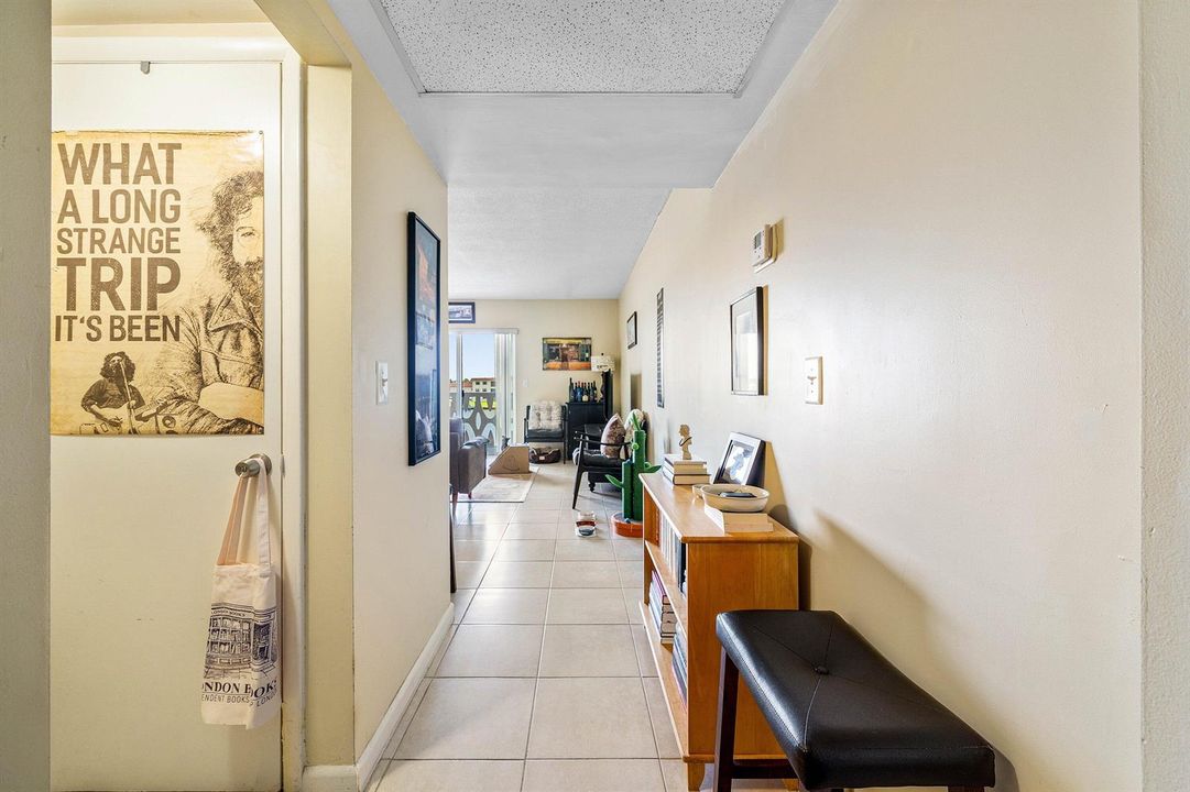 025-628SouthwindCircle-NorthPalmBeach-FL
