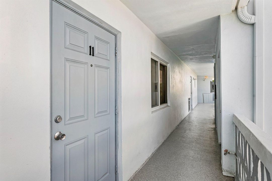 039-628SouthwindCircle-NorthPalmBeach-FL