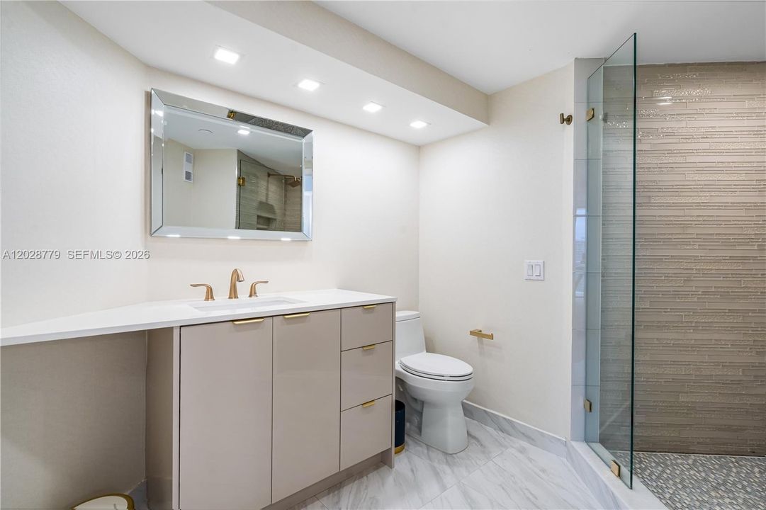 For Sale: $2,490,000 (3 beds, 5 baths, 3590 Square Feet)