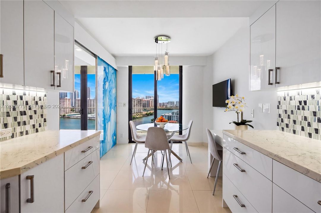 For Sale: $2,490,000 (3 beds, 5 baths, 3590 Square Feet)