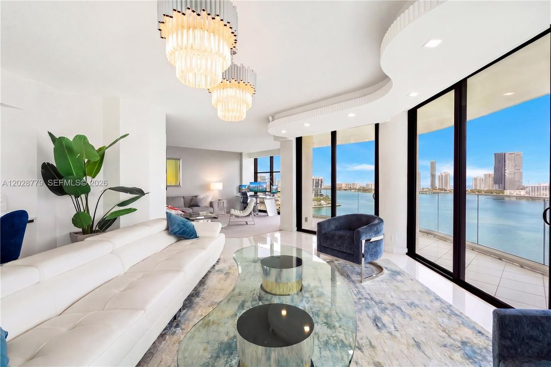 For Sale: $2,490,000 (3 beds, 5 baths, 3590 Square Feet)
