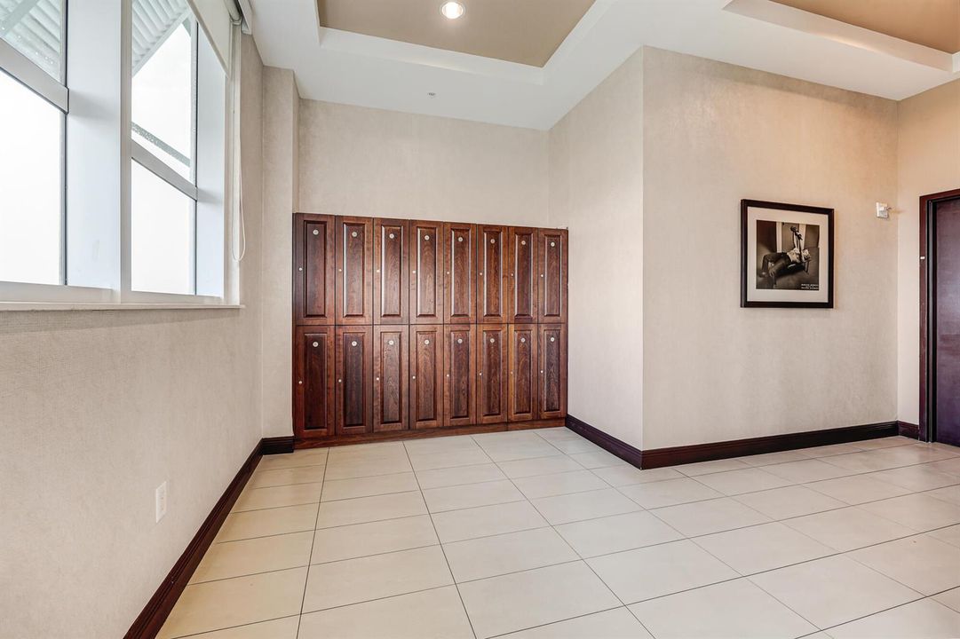 450_N_Federal_Hwy_#715-38