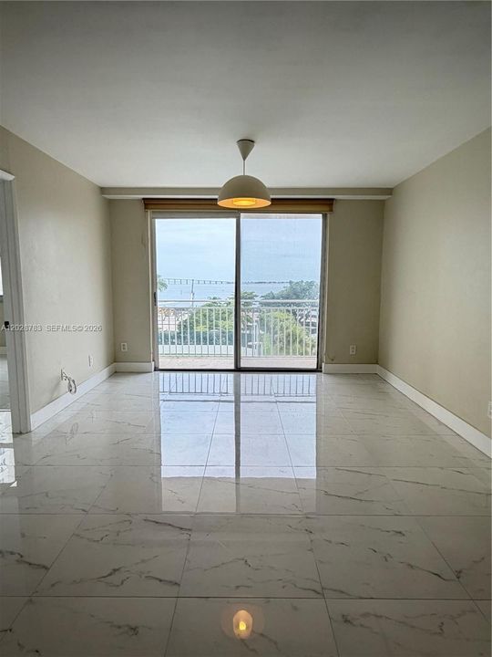 For Rent: $3,600 (2 beds, 2 baths, 968 Square Feet)