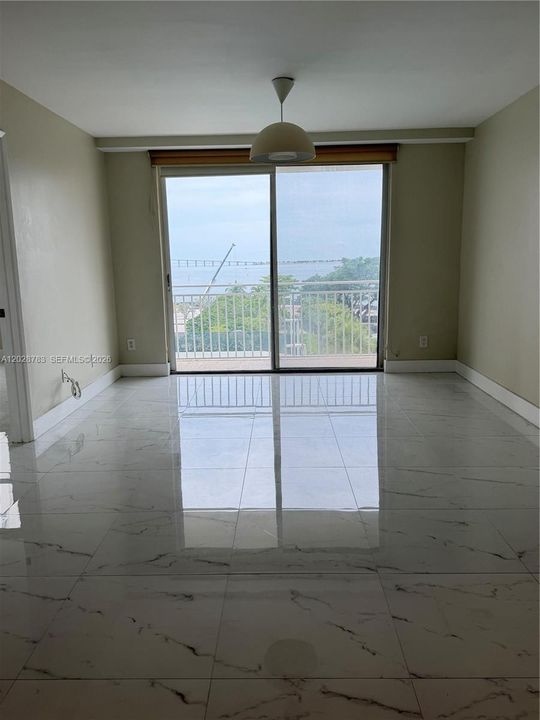 For Rent: $3,600 (2 beds, 2 baths, 968 Square Feet)