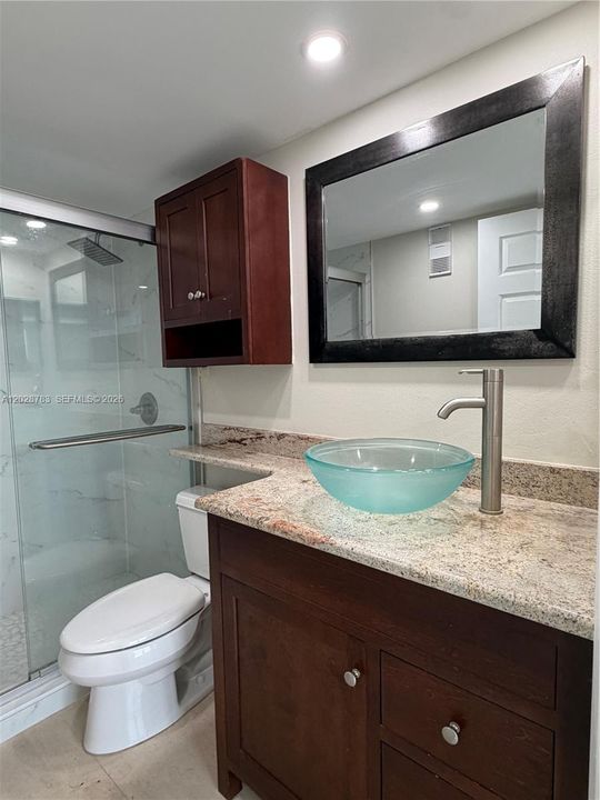 For Rent: $3,600 (2 beds, 2 baths, 968 Square Feet)