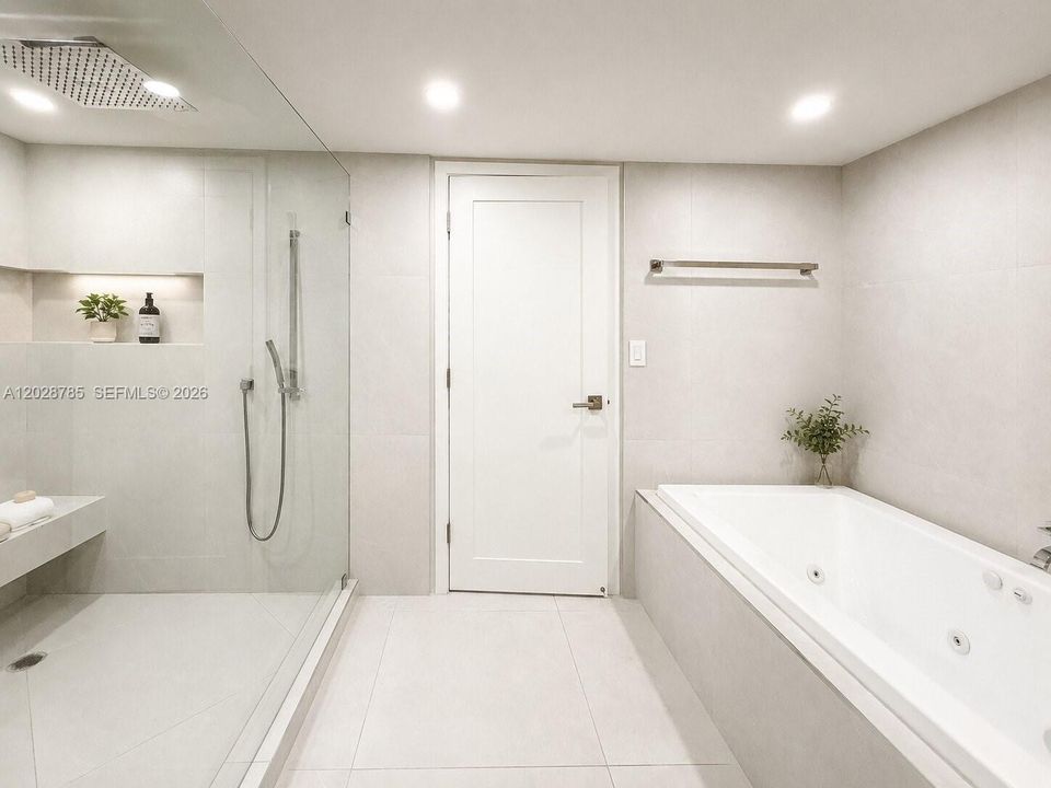 For Rent: $5,500 (2 beds, 2 baths, 1677 Square Feet)