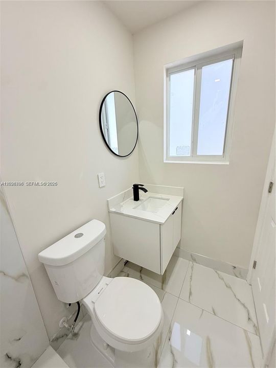 Active With Contract: $465,900 (3 beds, 2 baths, 1000 Square Feet)