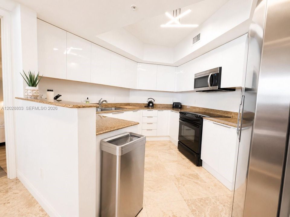 For Rent: $5,500 (2 beds, 2 baths, 1623 Square Feet)