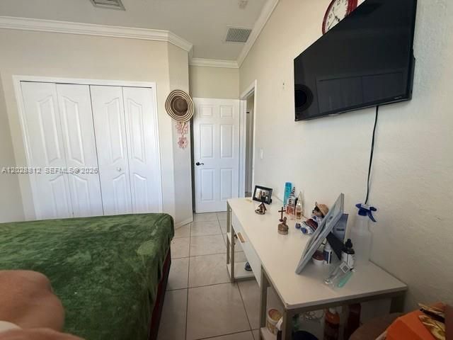 Activo con contrato: $3,300 (3 camas, 2 baños, 1472 Pies cuadrados)