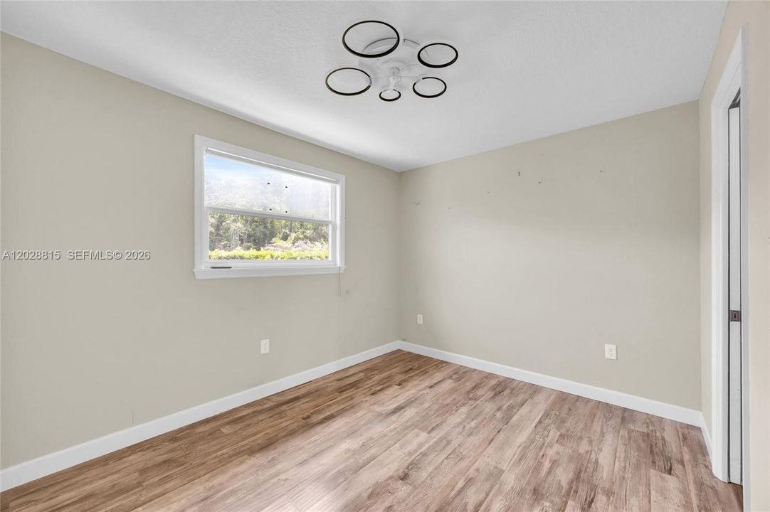 For Sale: $599,000 (3 beds, 2 baths, 1496 Square Feet)