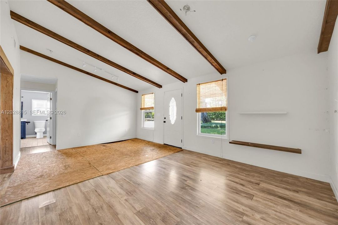 For Sale: $599,000 (3 beds, 2 baths, 1496 Square Feet)