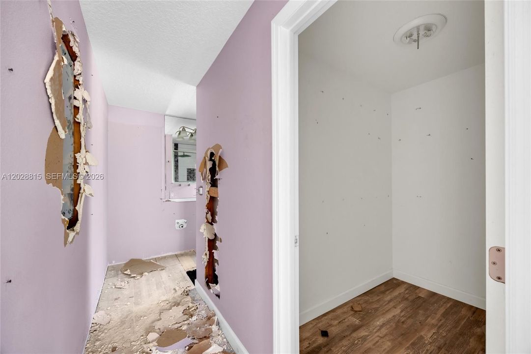 For Sale: $599,000 (3 beds, 2 baths, 1496 Square Feet)