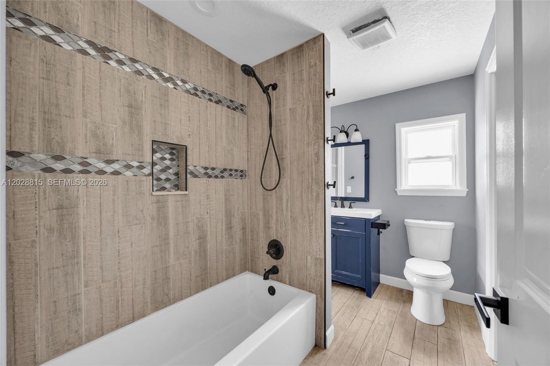 For Sale: $599,000 (3 beds, 2 baths, 1496 Square Feet)