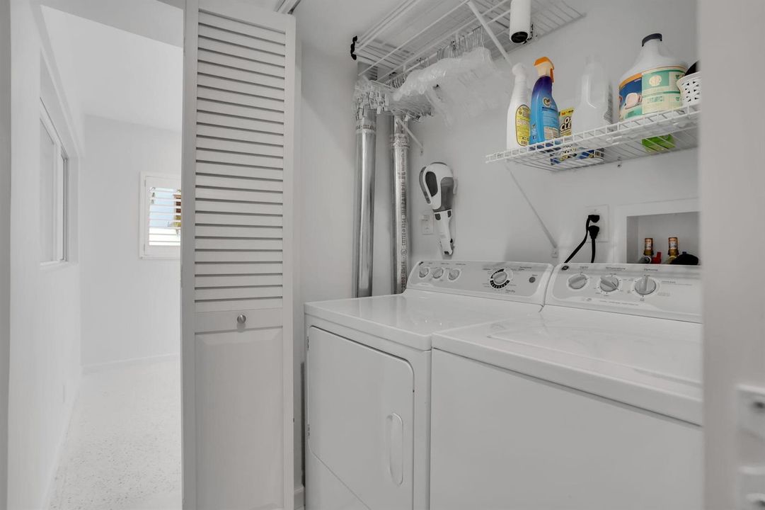 Full Size Washer & Dryer