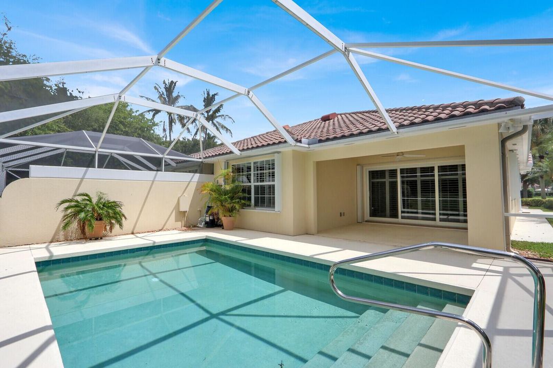 Screened pool