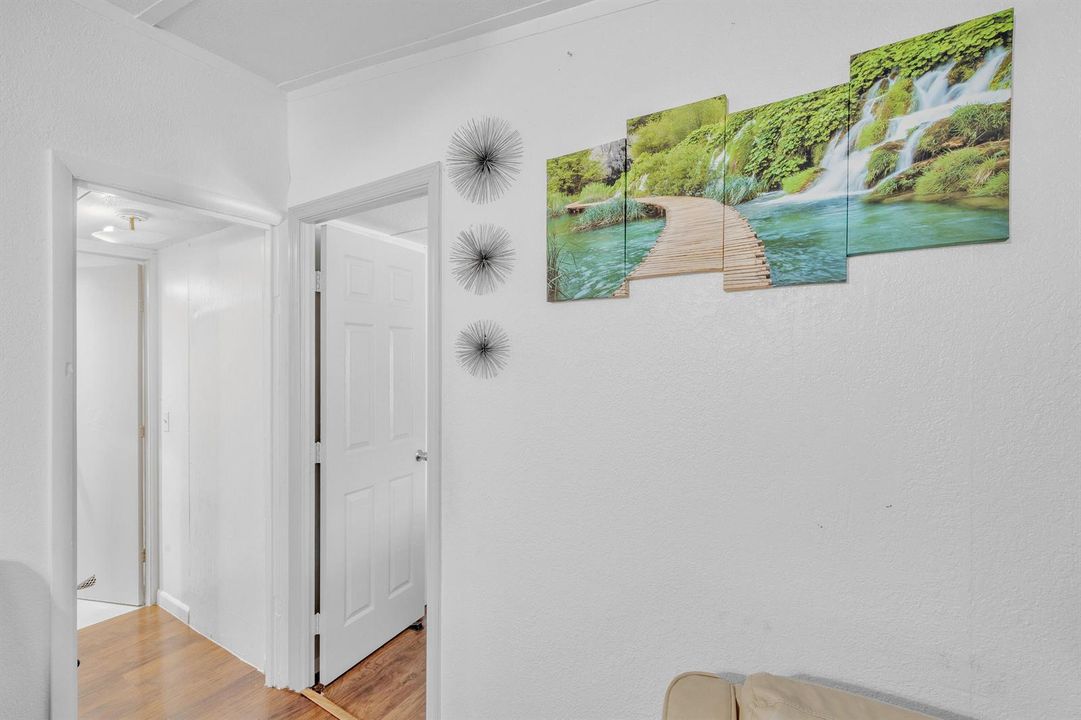 8 Living Area (2)