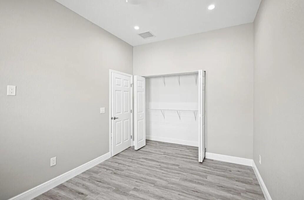 Room with Closet 132 NW 11th