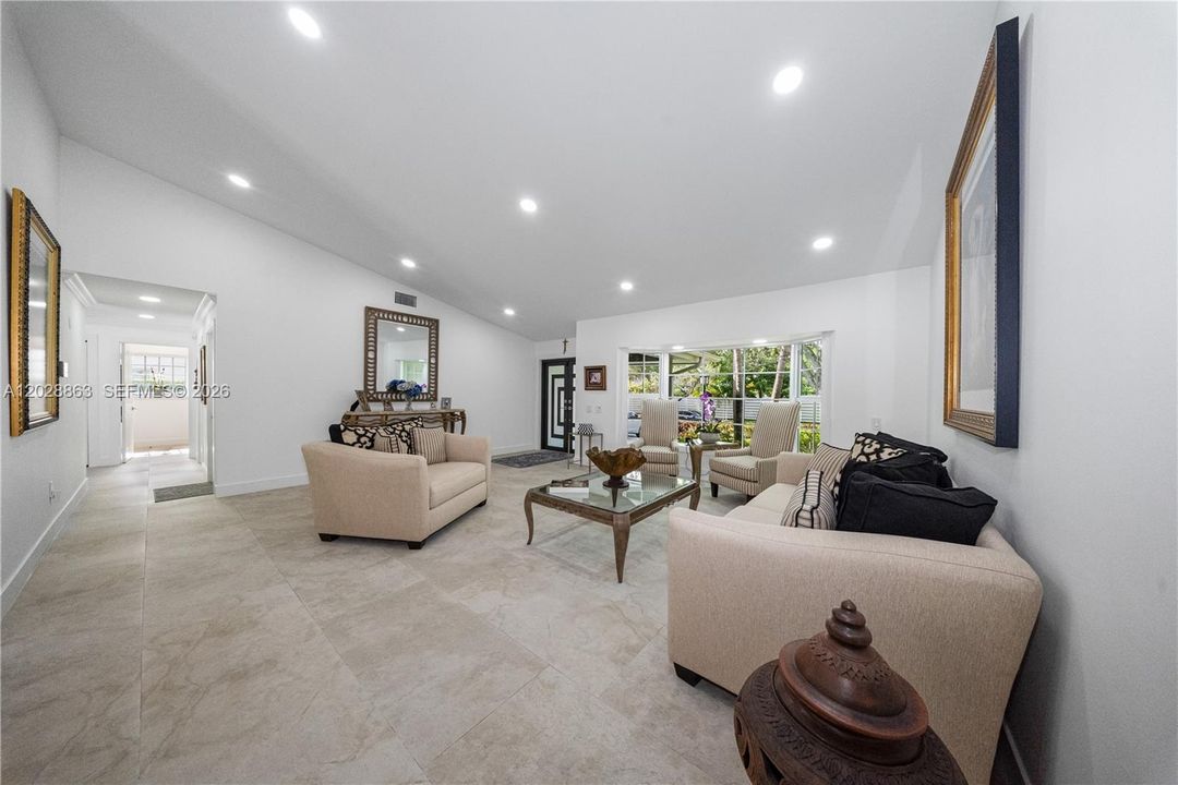 Living room view to entrance.