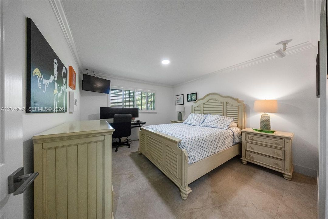 3rd Bedroom is a good size - views to Oak Trees bring nature in for a relaxing environment.