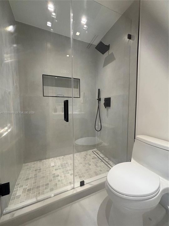 В аренду: $10,900 (4 спален, 3 ванн, 2284 Квадратных фут)
