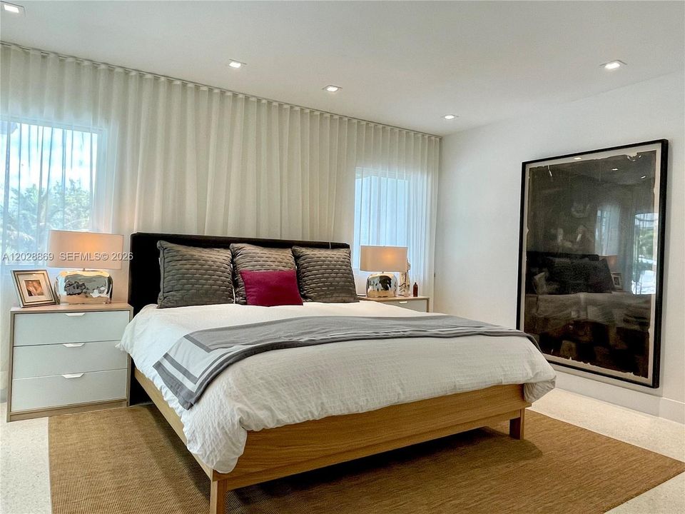 В аренду: $10,900 (4 спален, 3 ванн, 2284 Квадратных фут)