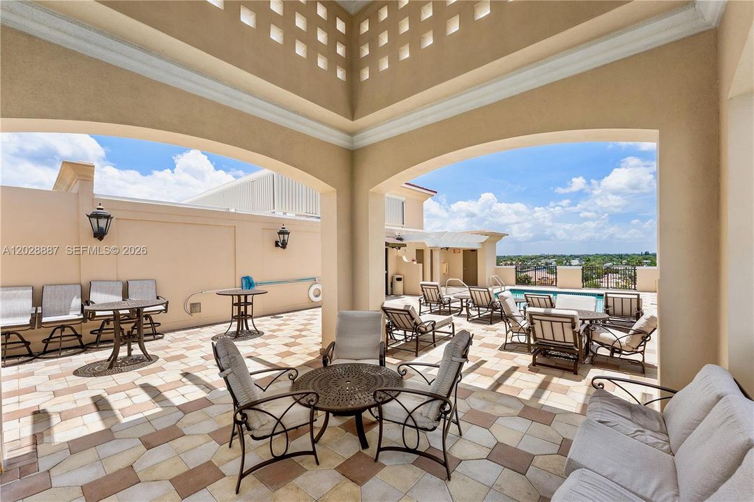 En Venta: $649,000 (2 camas, 2 baños, 1510 Pies cuadrados)