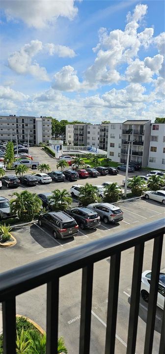 For Sale: $255,000 (3 beds, 2 baths, 1147 Square Feet)