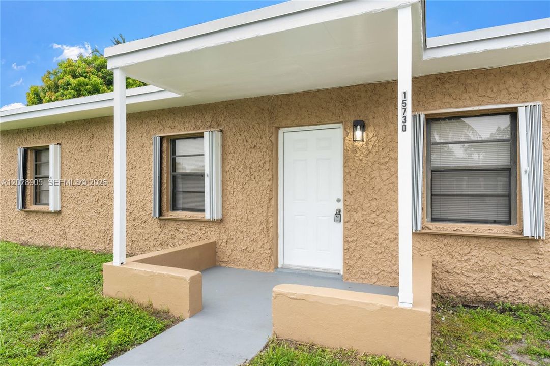 Недавно арендовано: $2,495 (3 спален, 1 ванн, 864 Квадратных фут)