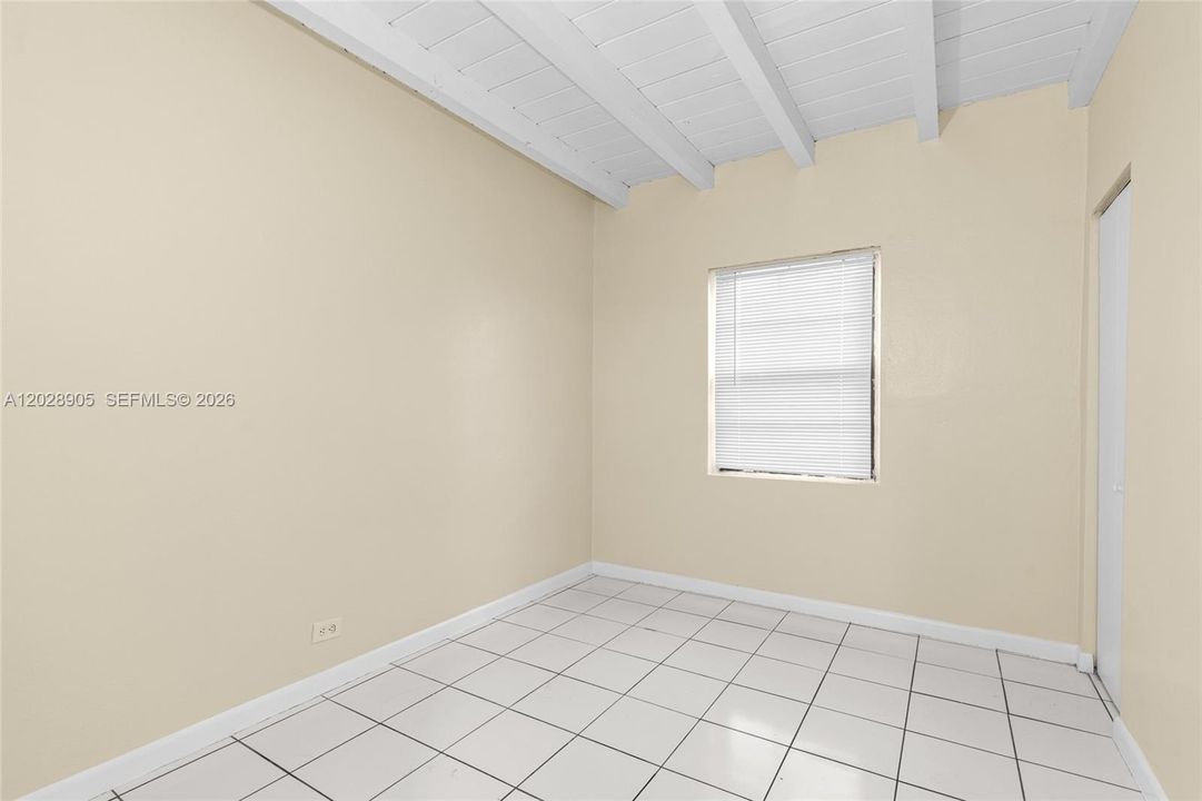 Недавно арендовано: $2,495 (3 спален, 1 ванн, 864 Квадратных фут)